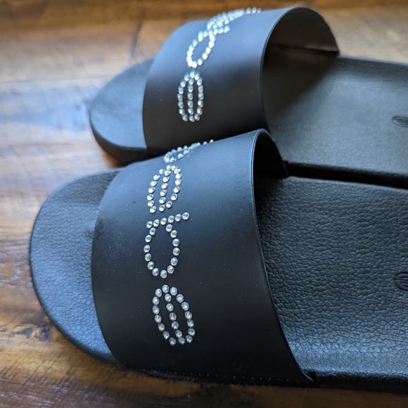 Bebe Dahlia NWOT rhinestone slides sandals - Picture 2 of 7
